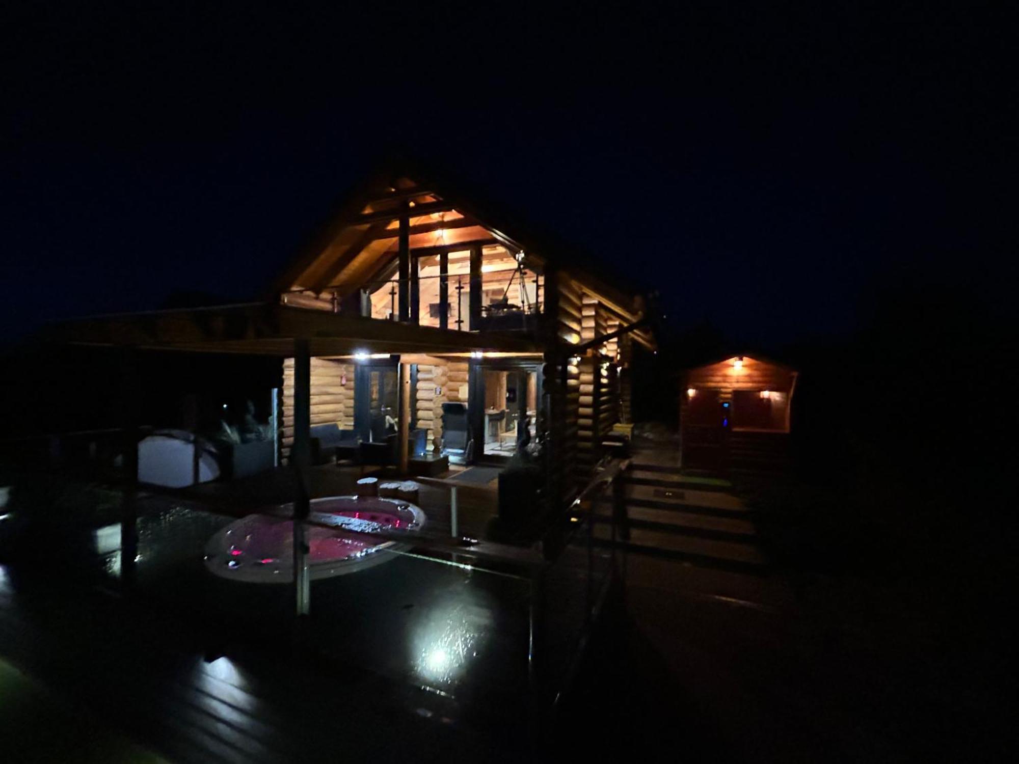 ミシュコルツRoenk Relaxアパートメント エクステリア 写真